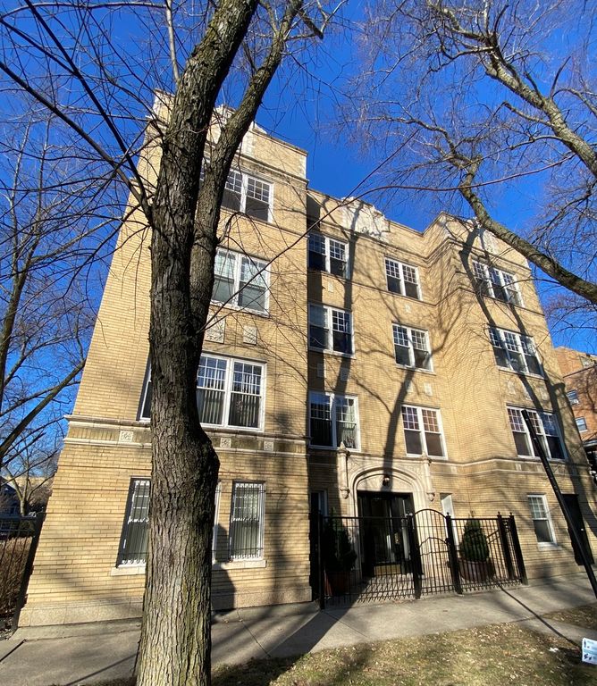 7300 N  Wolcott Ave #301, Chicago, IL 60626