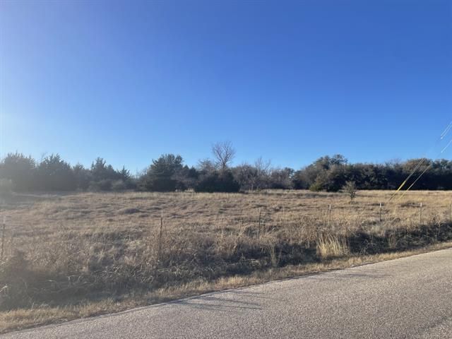 3741 Old Decatur Rd, Alvord, TX 76225