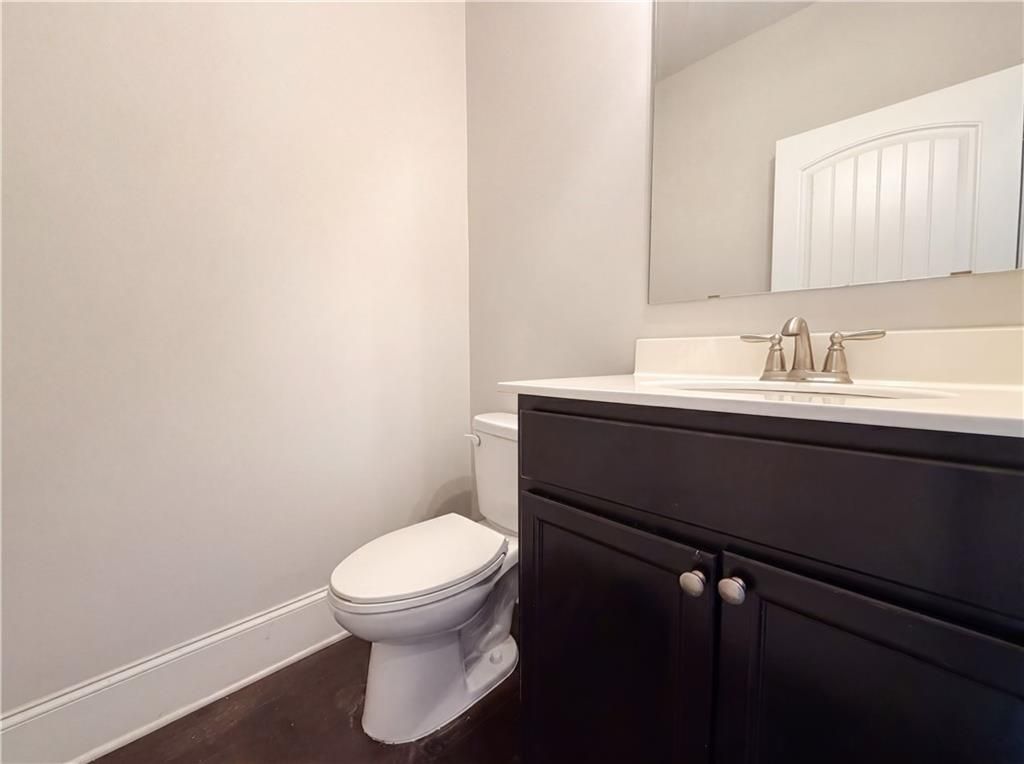 Photo 3 of 2080 Apple Orchard Way