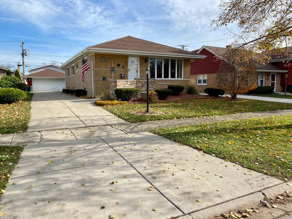 10139 S 53rd Ave, Oak Lawn, IL 60453