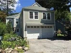 14 Tamarack Rd, Mahopac, NY 10541