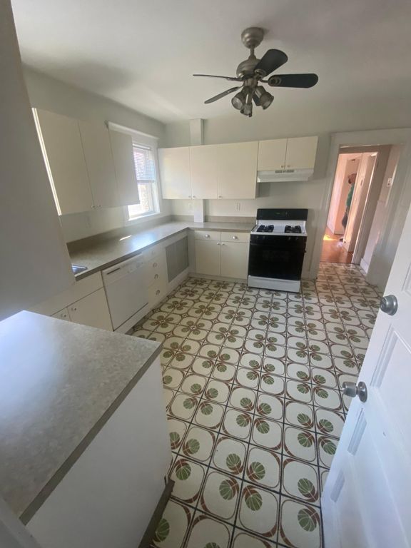 9 Willis St #2, Dorchester, MA 02125