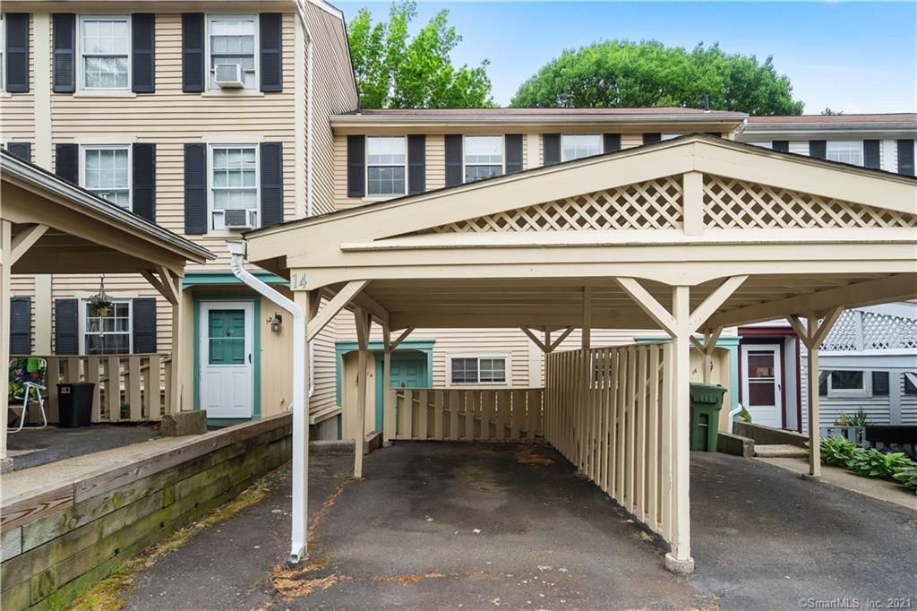 14 Rising Trail Dr #14, Middletown, CT 06457