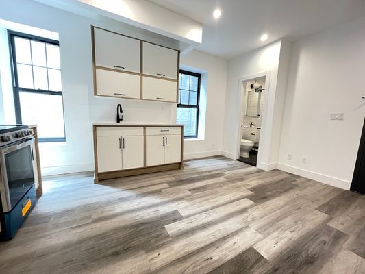 321 20th St #1R, Brooklyn, NY 11215