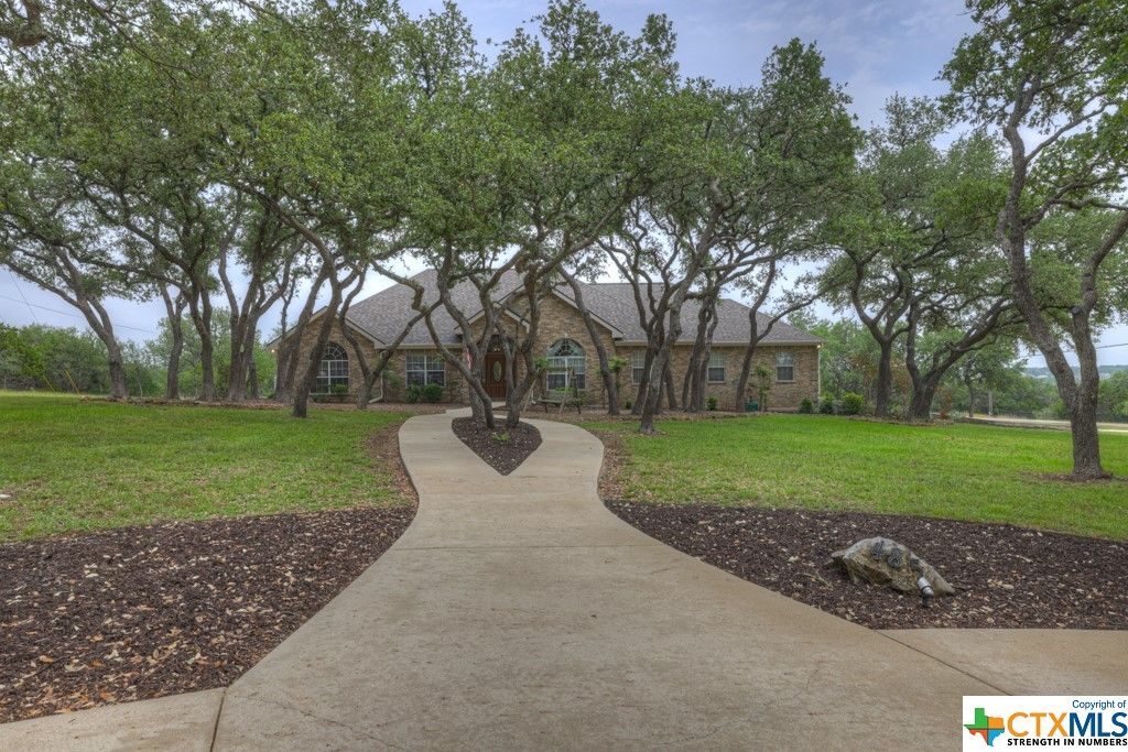 485 River Chase Dr, New Braunfels, TX 78132