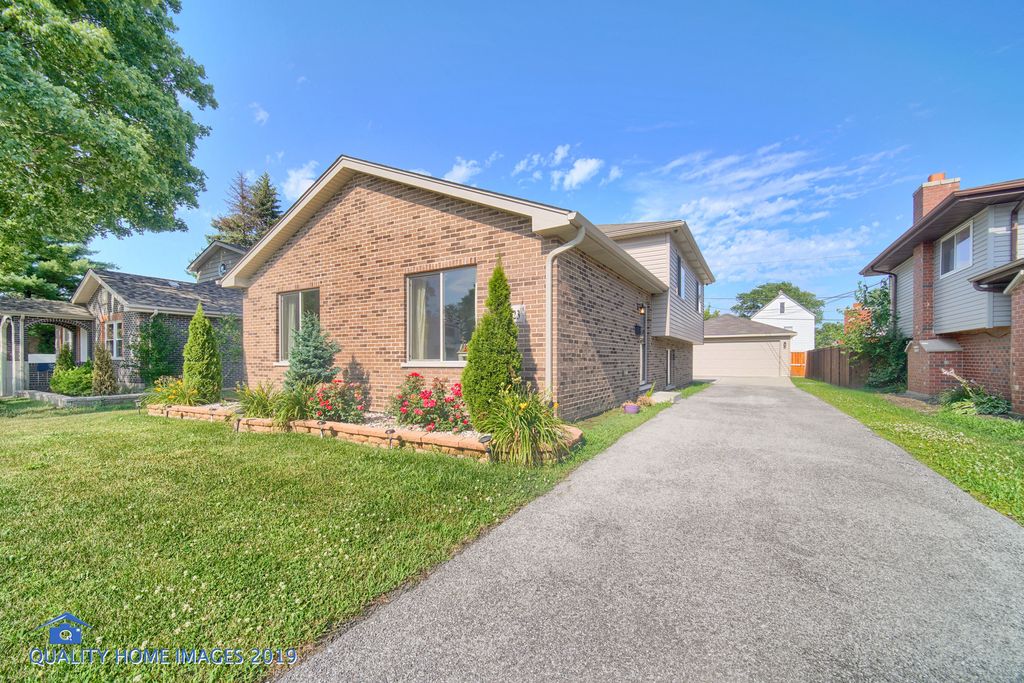 14523 S Palmer Ave, Posen, IL 3 Bed, 2 Bath SingleFamily Home 22 Photos Trulia