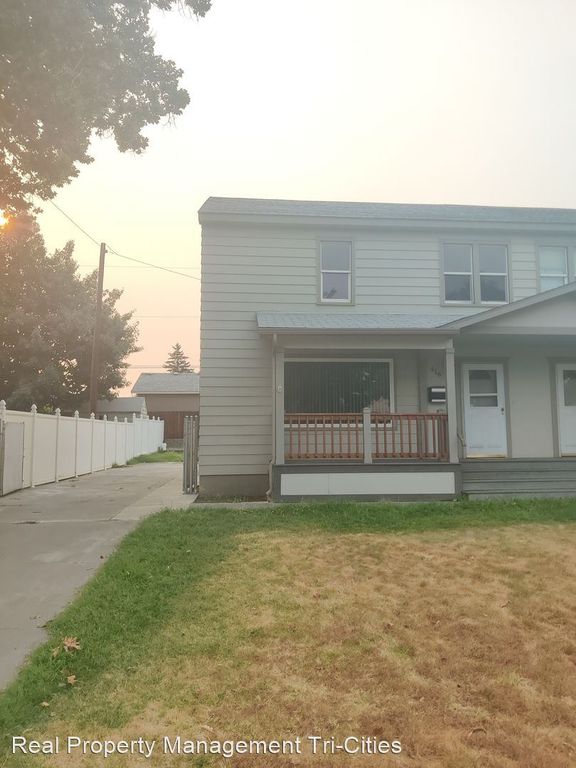 416 N Douglas Ave, Pasco, WA 99301