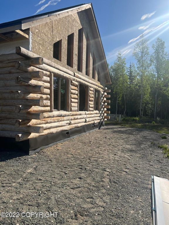 9956 W Clay Chapman Rd, Wasilla, AK 99623