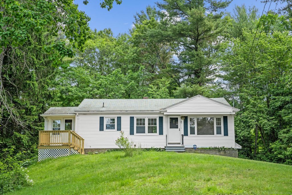 28 Walker Dr, Thompson, CT 06277 MLS 24024565 Trulia