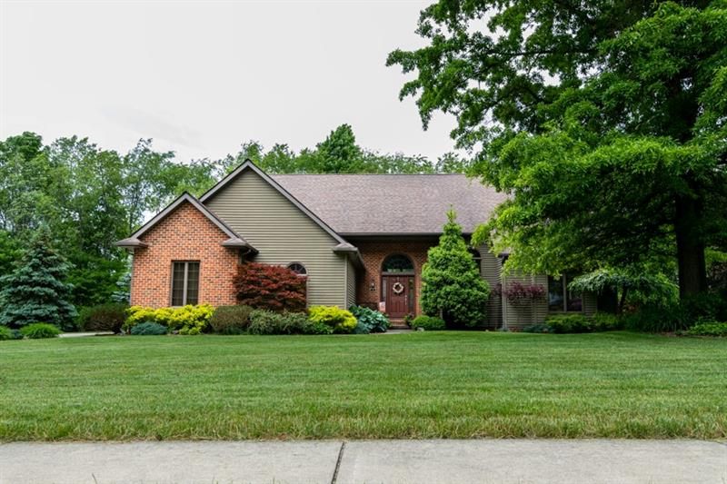 13 Stoney Brook Blvd, Greenville, PA 16125