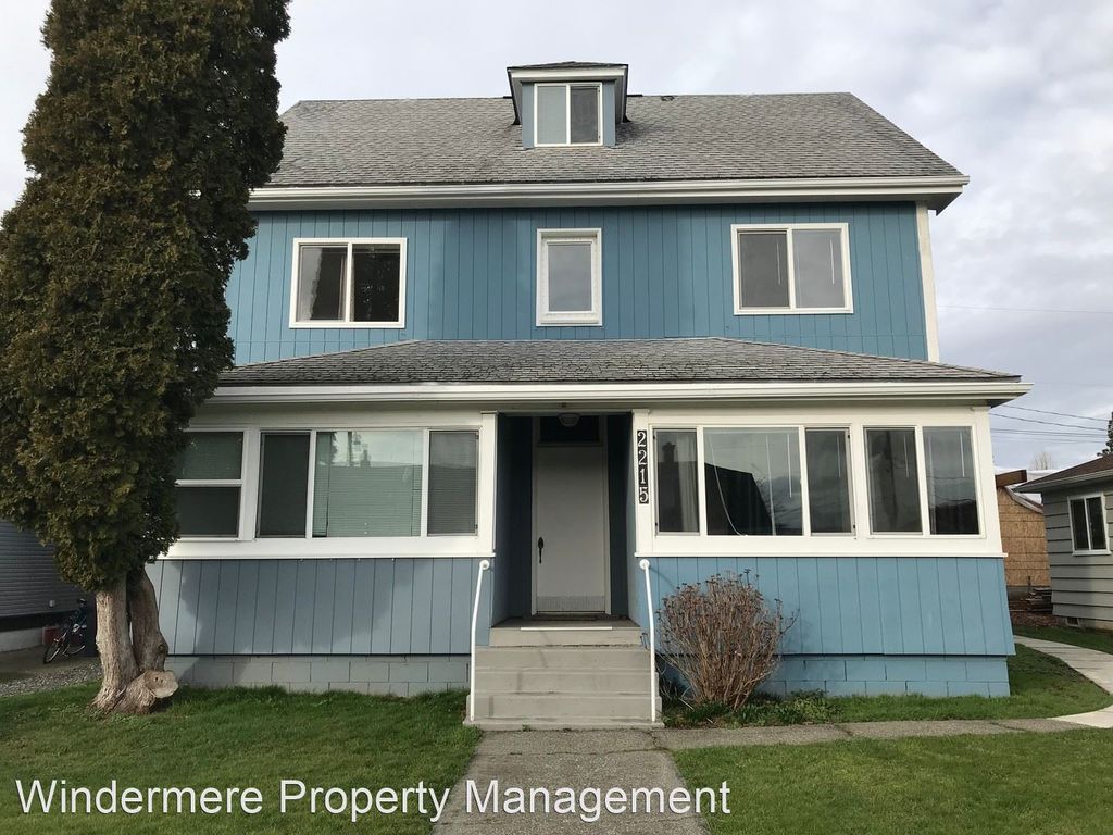 2215 A St #2, Bellingham, WA 98225