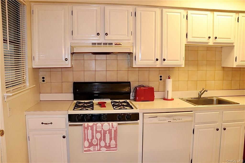 58 Milford Ln 2G, Suffern, NY 2 Bed, 2 Bath Condo 36 Photos Trulia