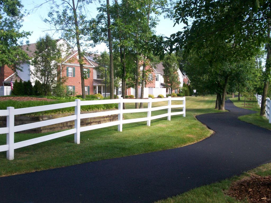 5775 Harlem Rd, New Albany, OH 43054