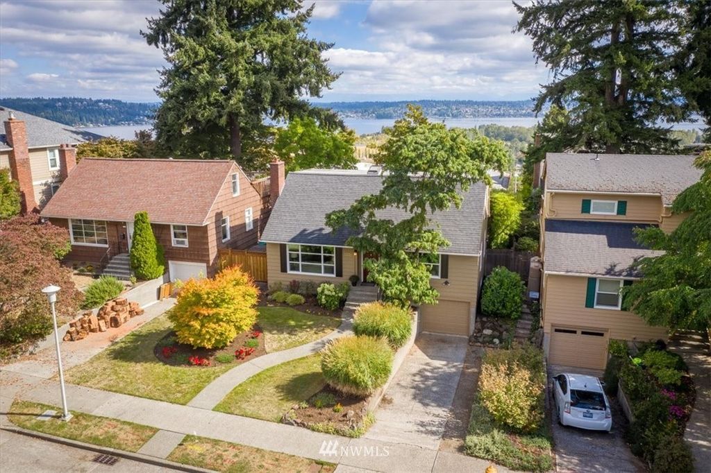 7332 55th Ave NE, Seattle, WA 98115