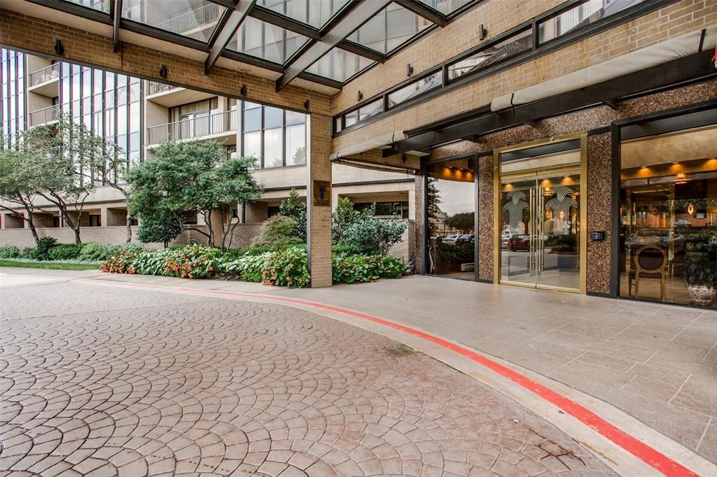 5200 Keller Springs Rd #214, Dallas, TX 75248