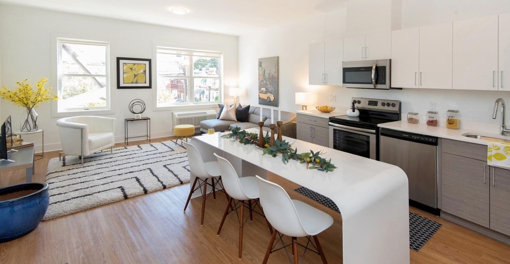 429 Bergen Ave, Jersey City, NJ 07304
