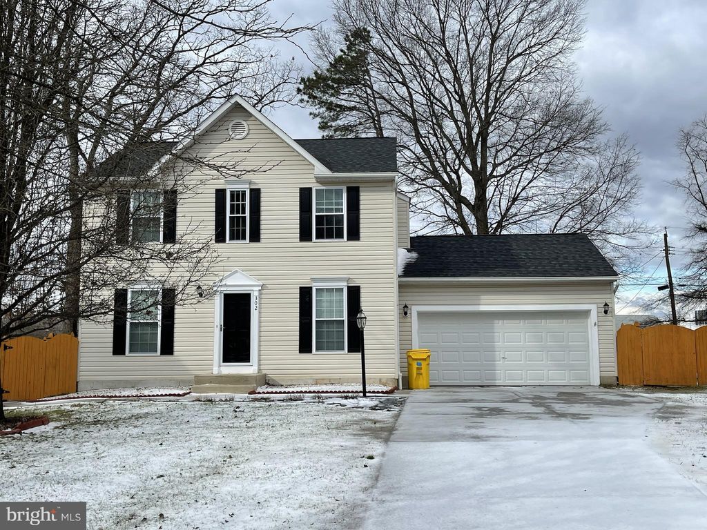 302 Nicole Ln, Glen Burnie, MD 21061