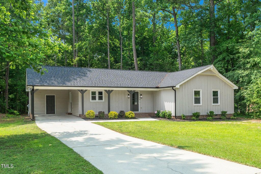 1308 Broken Branch Ct, Raleigh, NC 27610