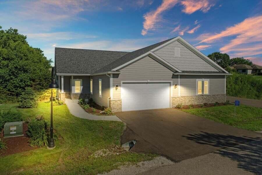 485 Tindalls Nest, Twin Lakes, WI 53181