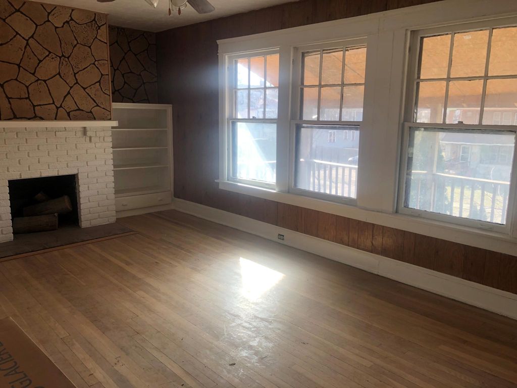1553 Belmar Rd, East Cleveland, OH 44118