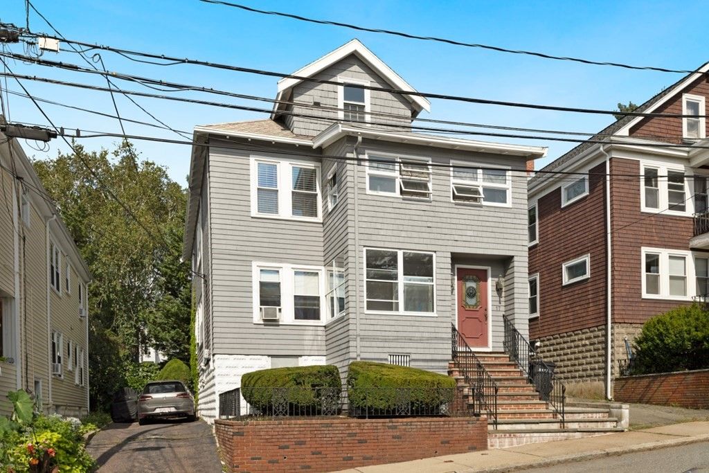 17-19 Sterling St, Somerville, MA 02144