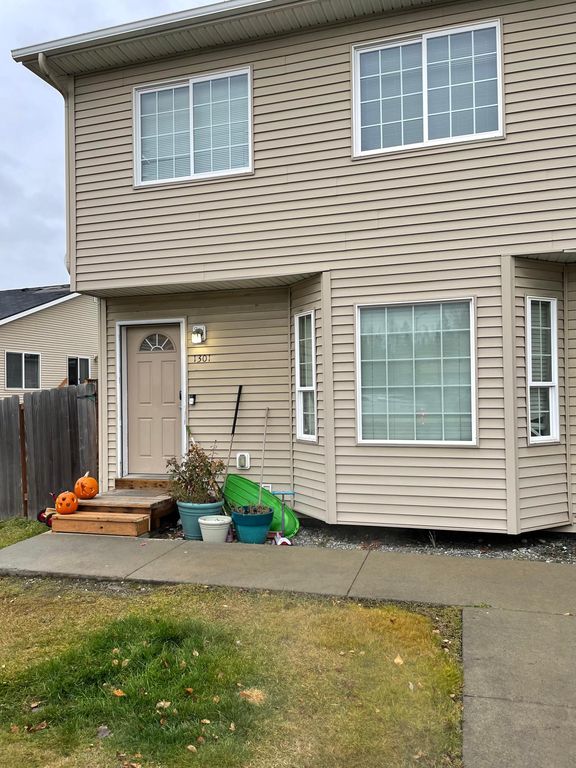 1301 Hillcrest Park Ct, Anchorage, AK 99515
