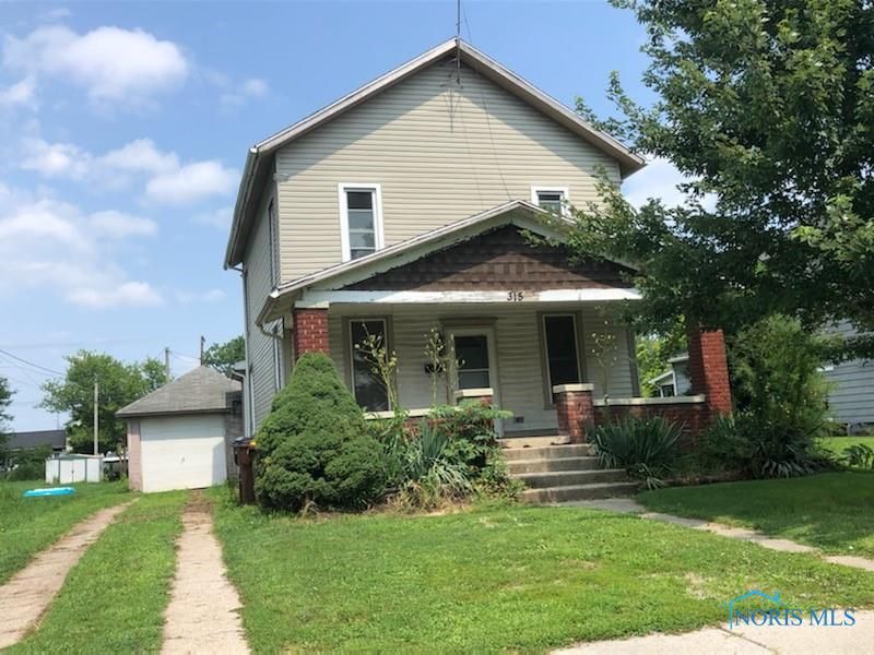 315 E Smith St, Hicksville, OH 43526