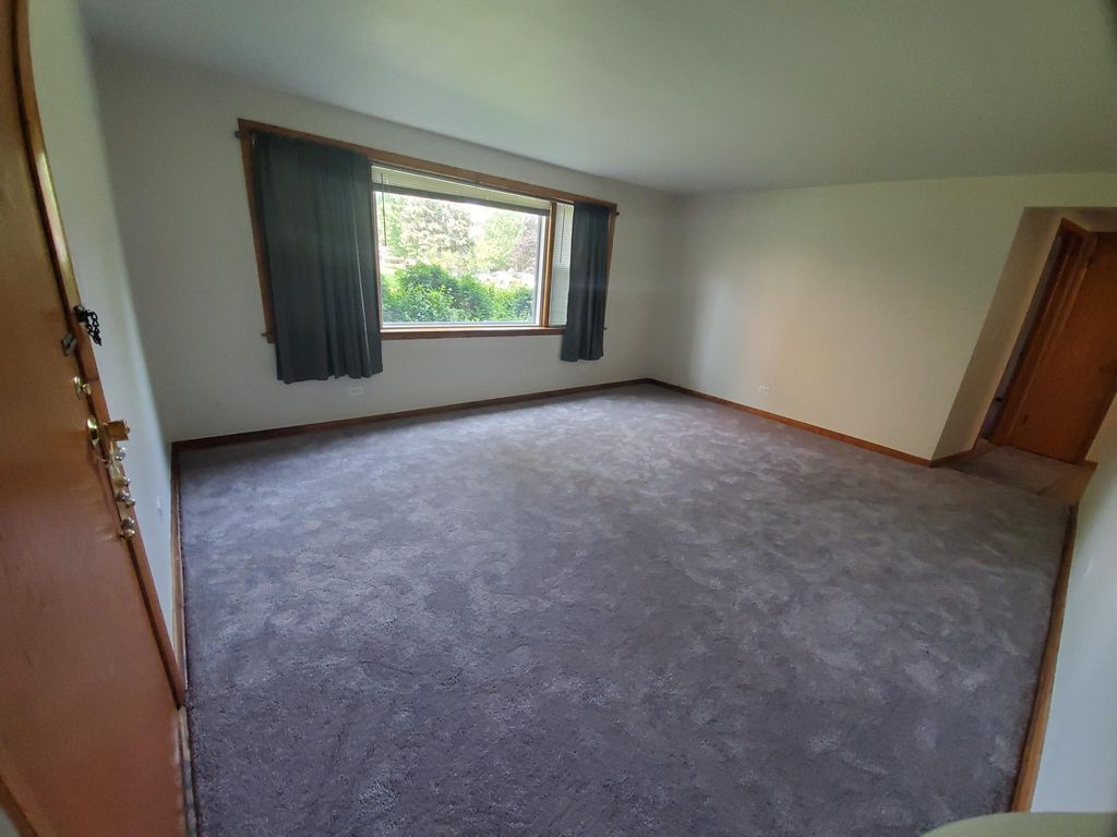 8926 N Wisner St #GE, Niles, IL 60714