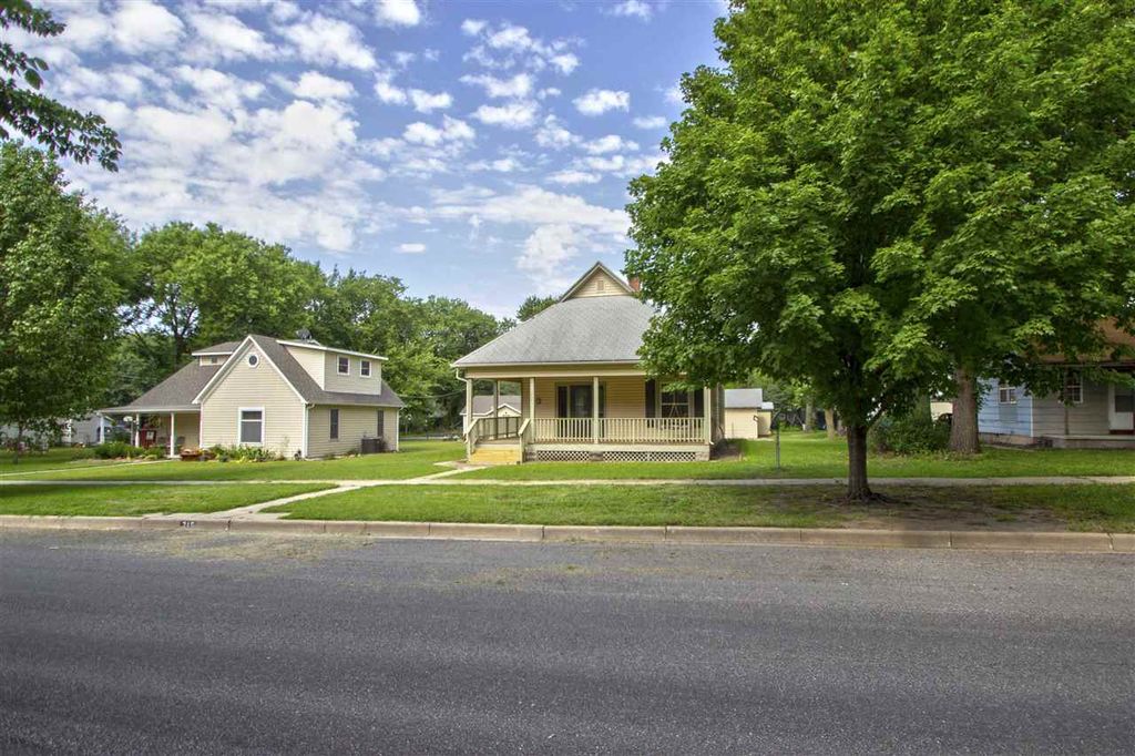 215 N Elm St, Whitewater, KS 67154 Trulia