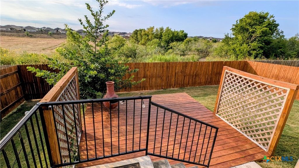 188 Lake Gln, San Marcos, TX 78666