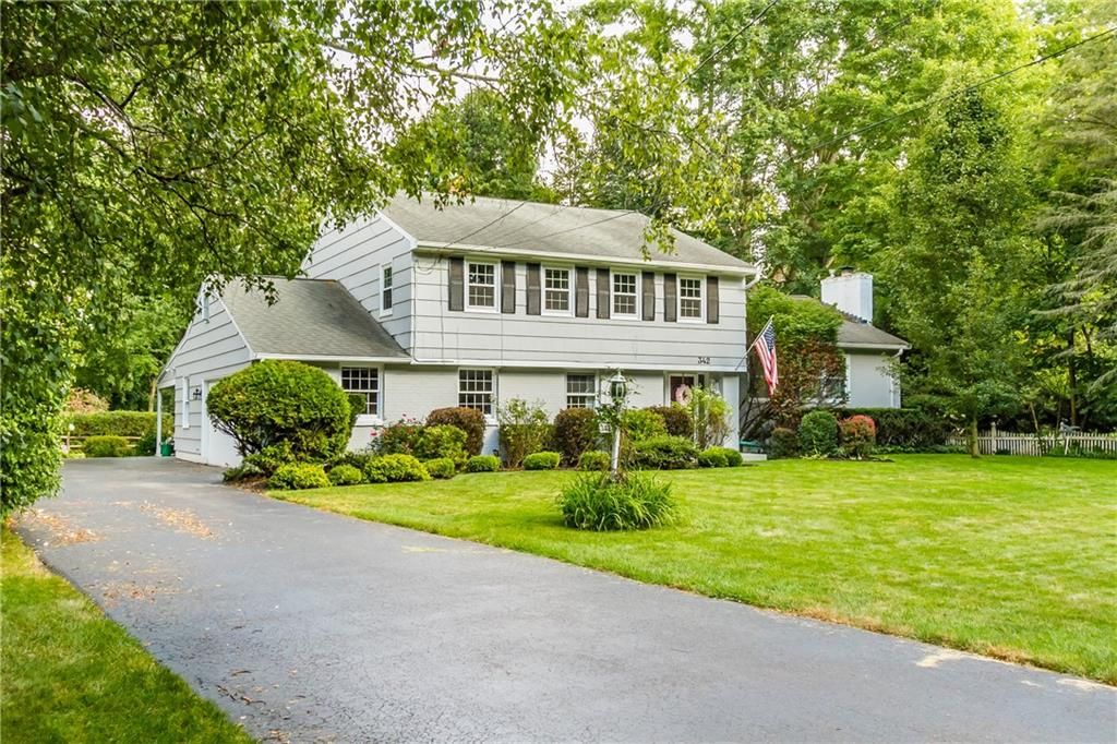 342 East St, Pittsford, NY 14534