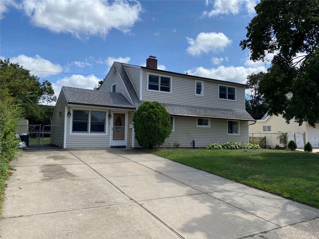 111 Hamlet Rd, Levittown, NY 11756 Trulia