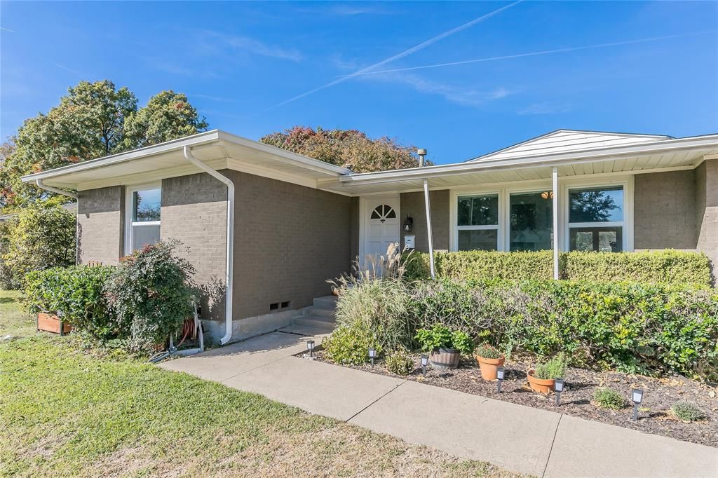 10145 San Juan Ave, Dallas, TX 75228