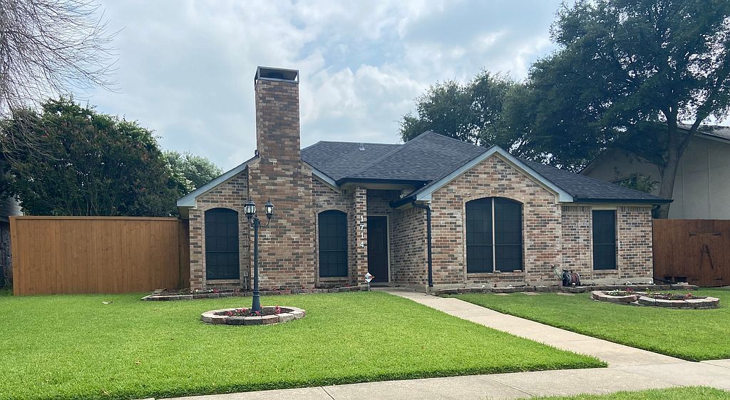 1714 Clarendon Dr, Lewisville, TX 75067