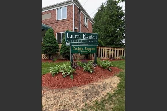 40 Farmcrest Dr, Waterbury, CT 06704