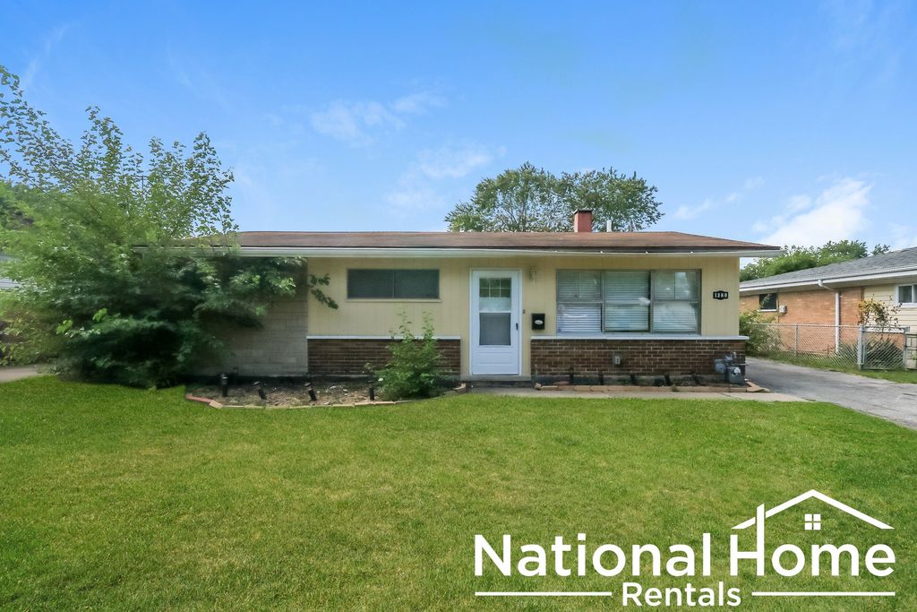 1380 Stanley Blvd, Maywood, IL 60409