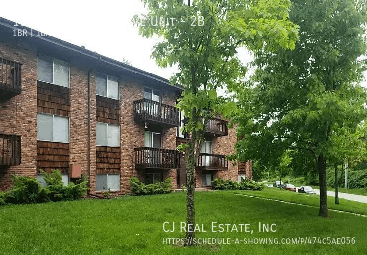 1105 S Brookside Ave, Independence, MO 64053