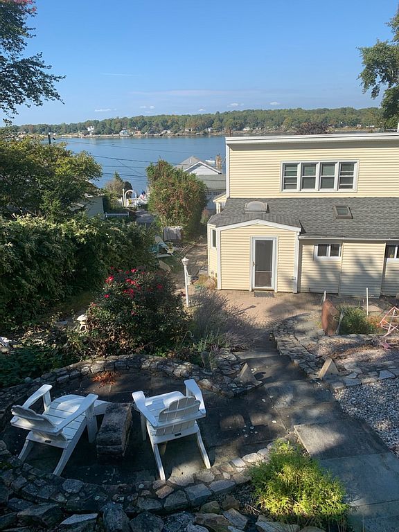 40 Waterside Dr, Guilford, CT 06437