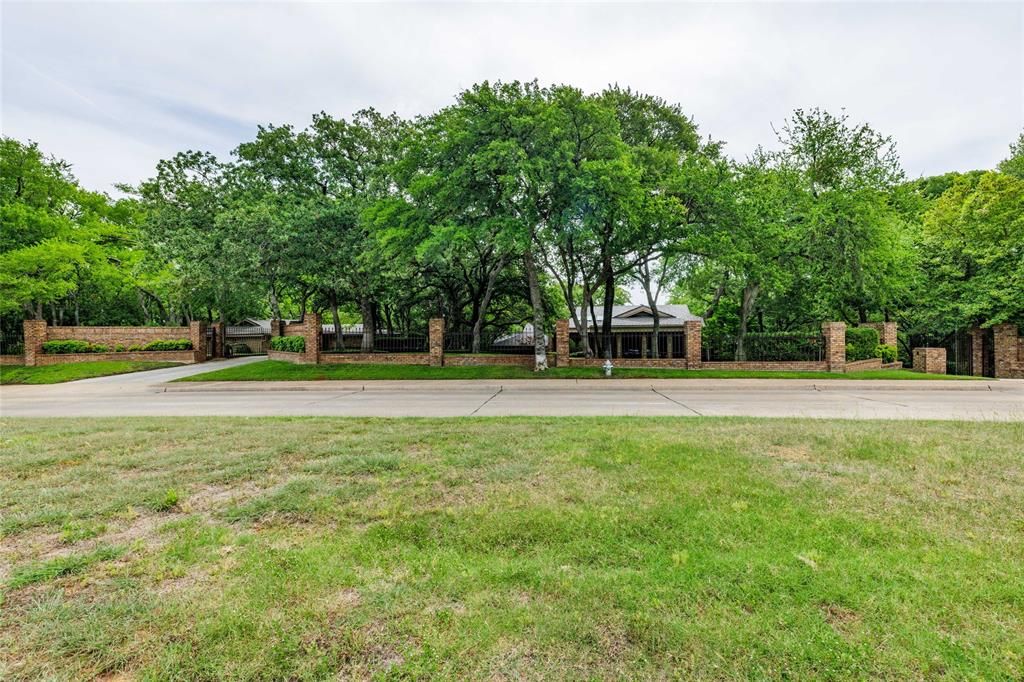 2121 N Fielder Rd, Arlington, TX 76012 Trulia