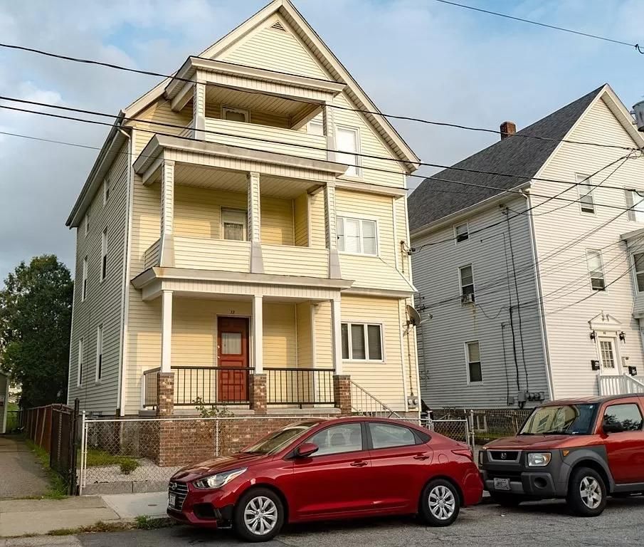 72 Montaup St   #2, Fall River, MA 02724