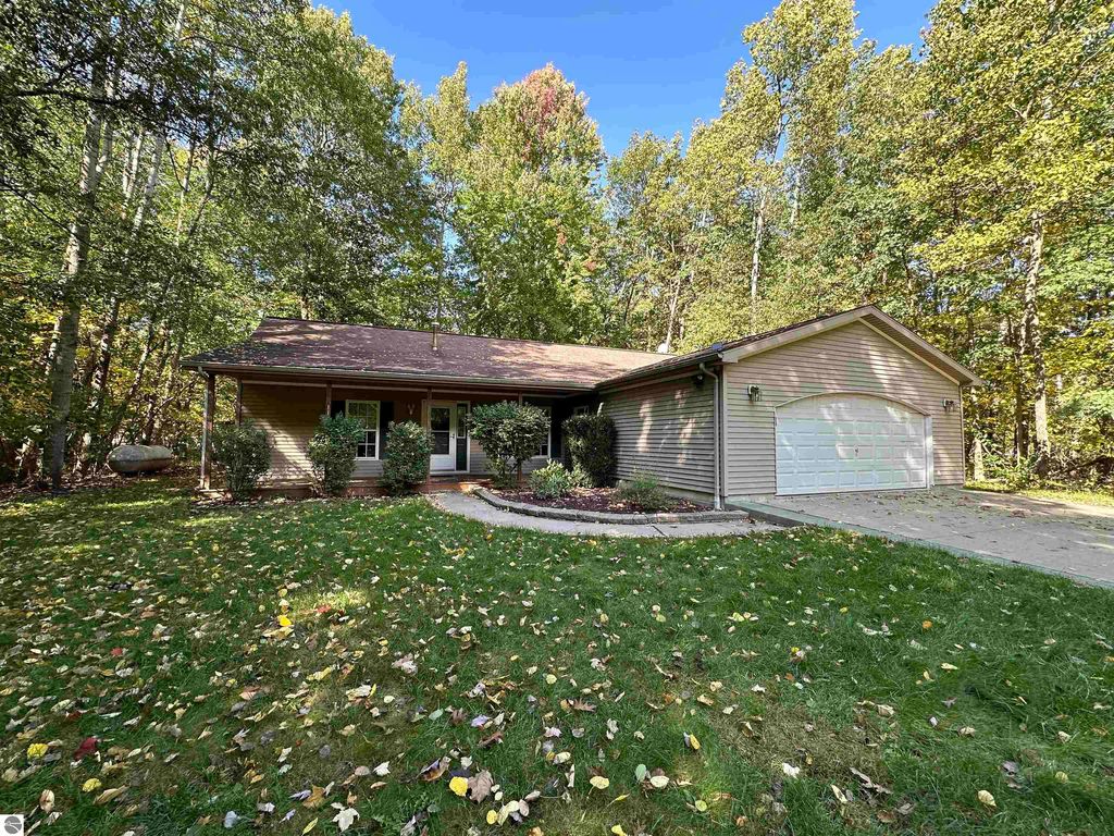 1146 Queensway Dr, Weidman, MI 48893 Trulia
