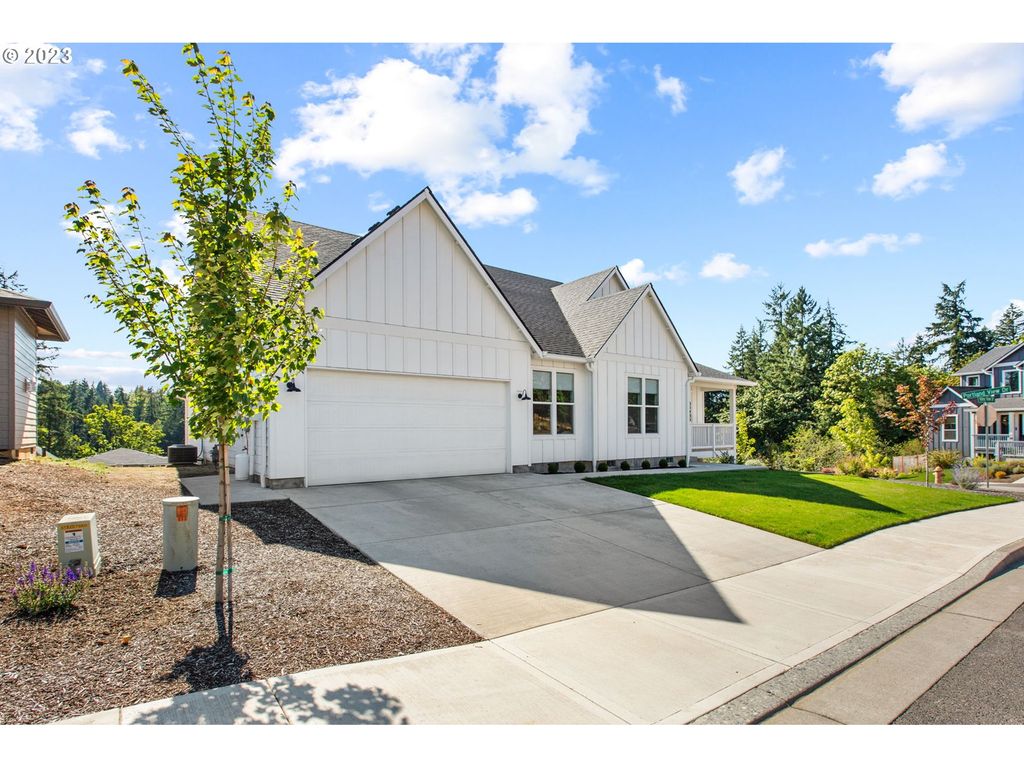 35480 Valley View Dr, Saint Helens, OR 97051