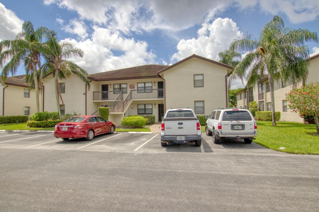 7609 Tahiti Ln #104, Lake Worth, FL 33467