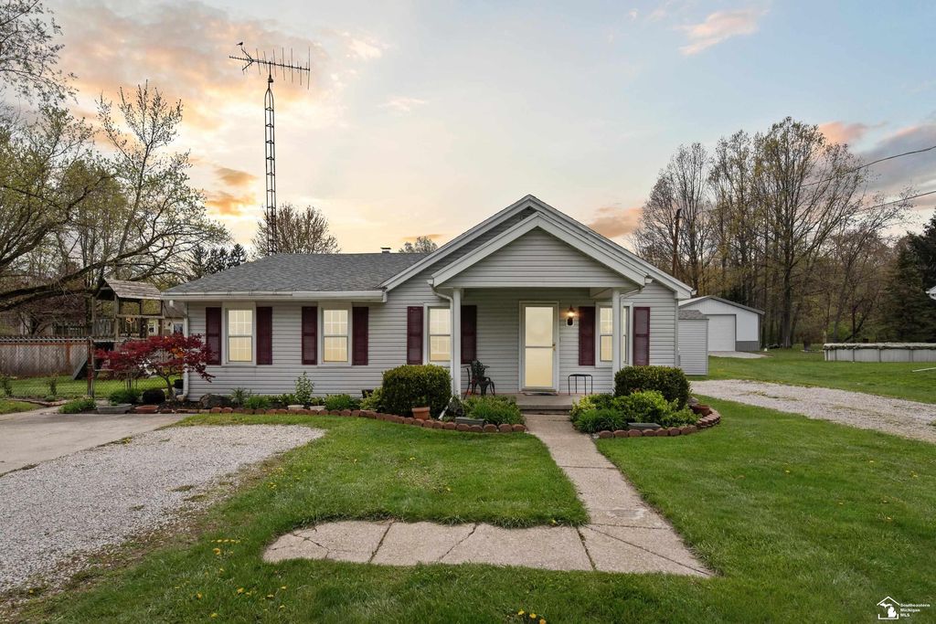 7751 Summerfield Rd, Lambertville, MI 48144 Trulia