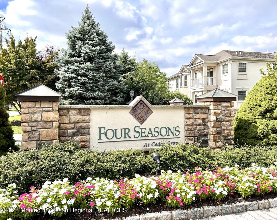 1012 Holly Lane UNIT 120, Cedar Grove, NJ 07009 Trulia