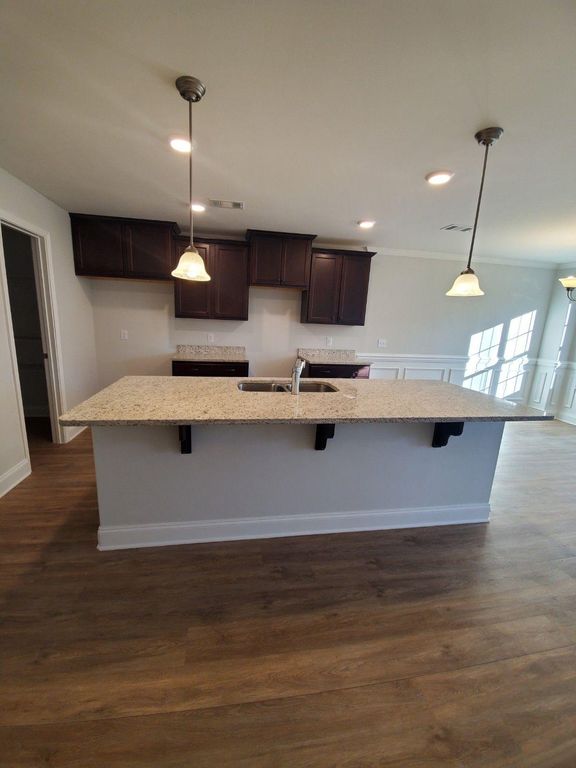 41 Mossy Oak Cv, Pooler, GA 3 Bed, 3 Bath Townhouse 40