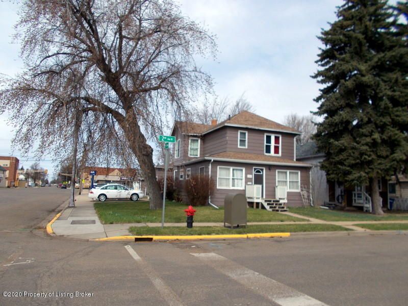 205 2nd Ave W, Dickinson, ND 58601 Trulia