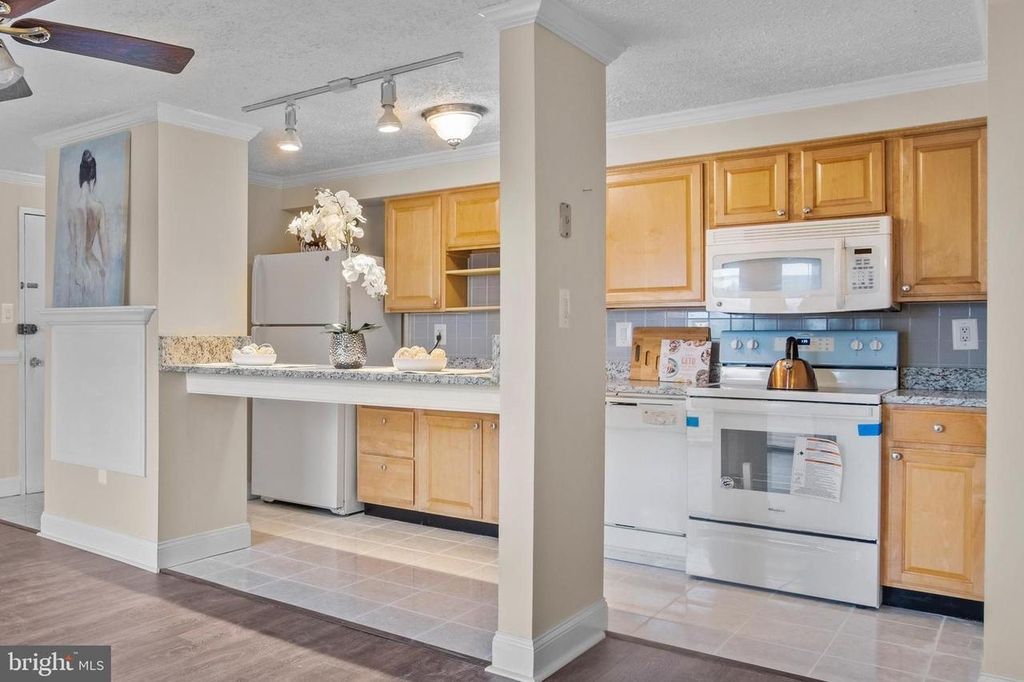 19509 Gunners Branch Rd #M, Germantown, MD 20876