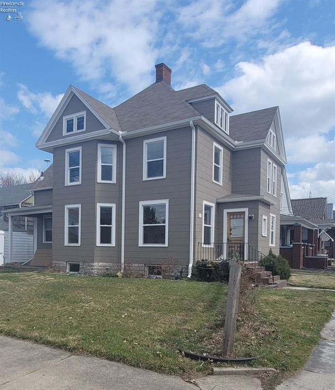 413 W Monroe St, Sandusky, OH 44870