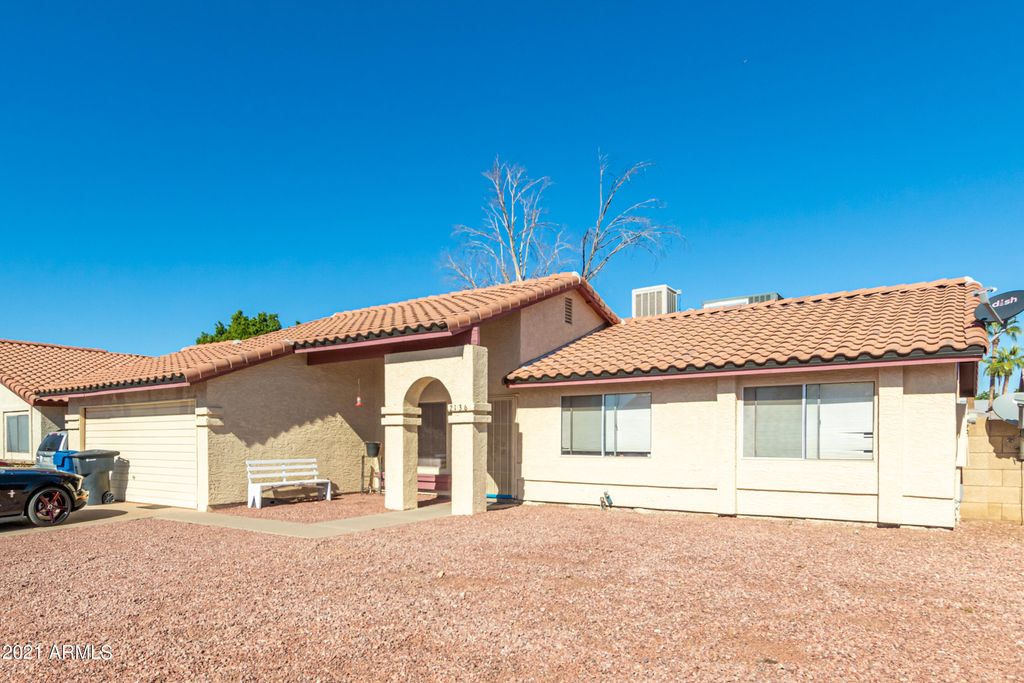 2136 W Calle Del Norte Dr, Chandler, AZ 85224